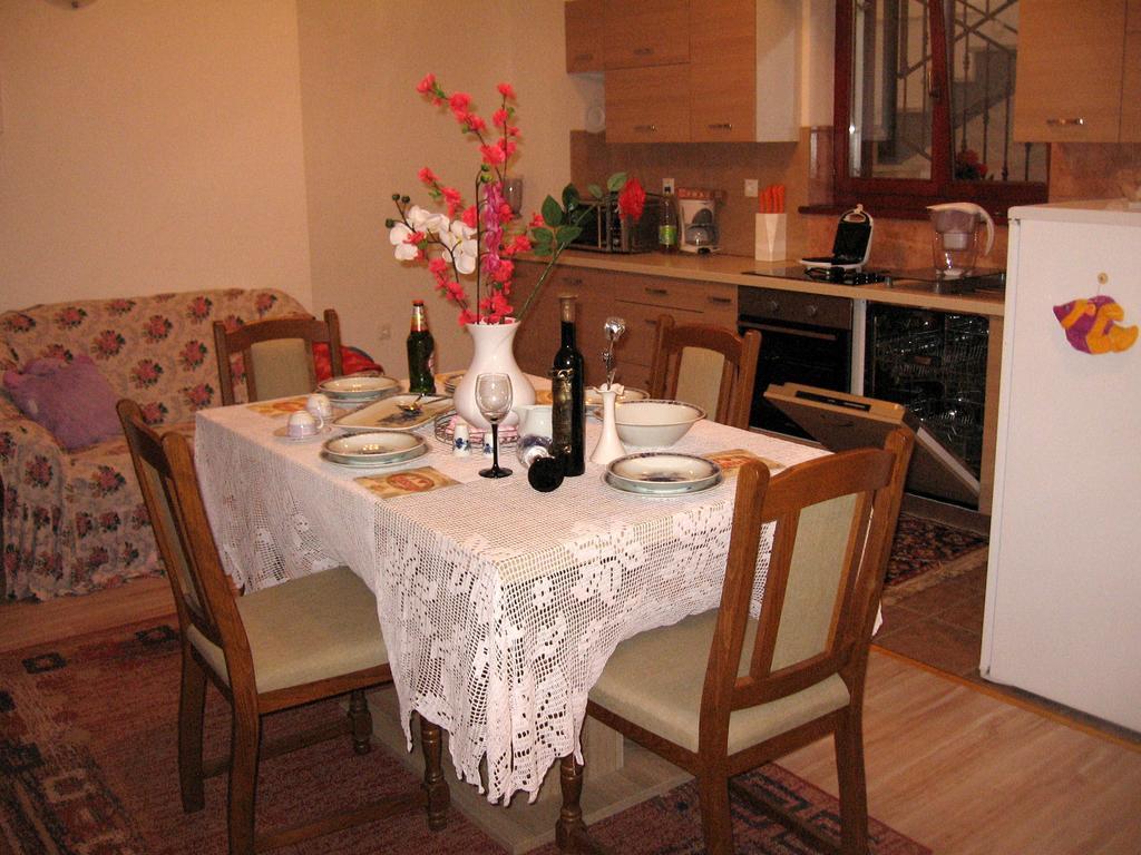 Apartments Alen Pazin Bagian luar foto